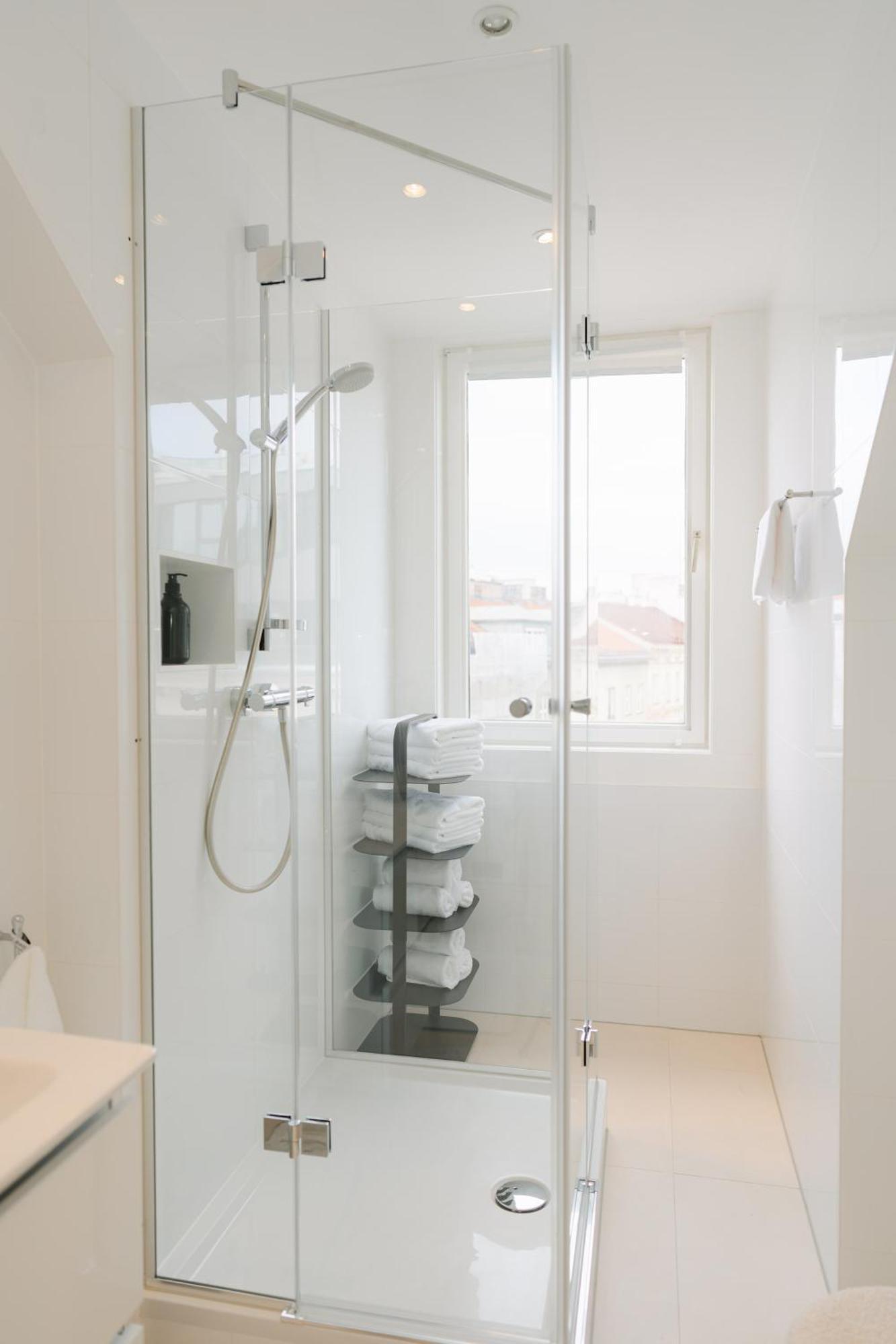Comfy Apt For 4-6, 5 Min To Center, No Lift Currently Wien Eksteriør bilde